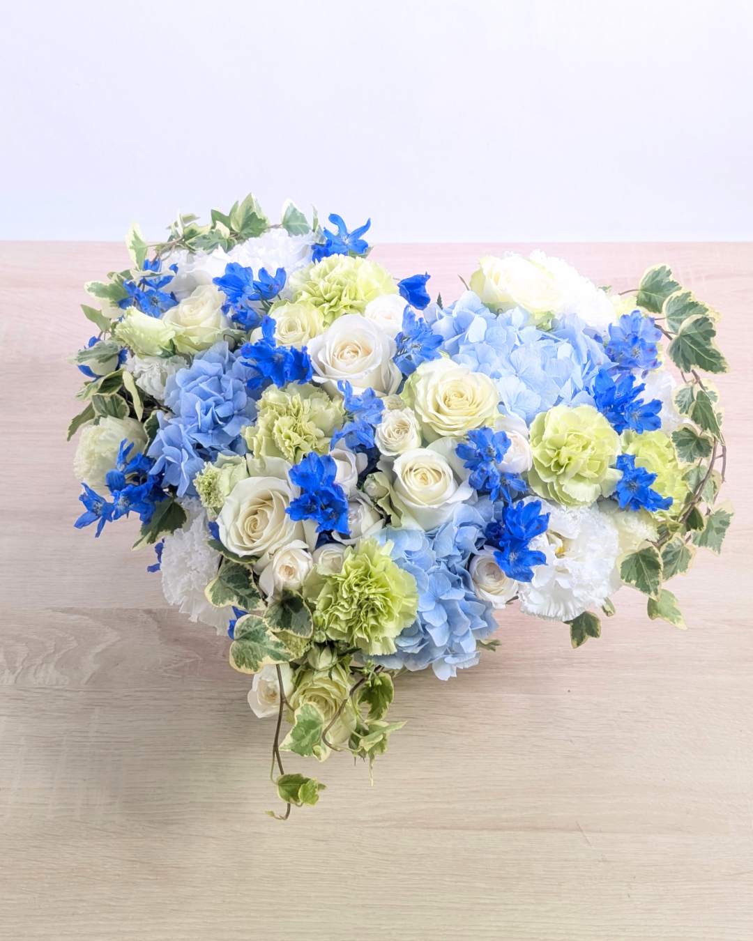 先週お届けした花ギフトのご紹介です💐