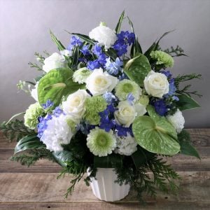 前回、素敵な花籠を送って頂いたので、リピート致しました。