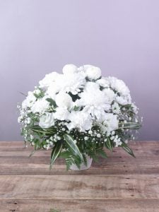 お電話でも丁寧なお花のアドバイスや同封するお手紙の急な訂正はLINEで対応頂きました。