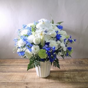 「素敵なお花をありがとう」と喜びの電話がありました。