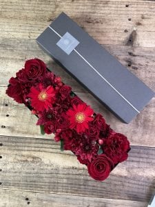 蓋を開けると甘い香りがふあっと立ちこめたそうで、フルーツケーキとのセットでお花を愛でながらお茶の時間を楽しみたいと思いますとのお言葉を頂きました。