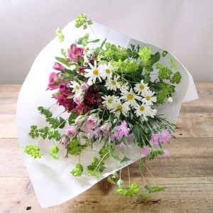 どんなお花を送って頂いているのか、私も毎月の楽しみになりました。