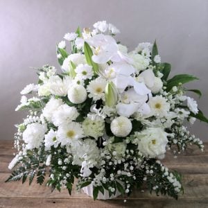 きれいで、やさしさのあるお供え花で、故人の方にも喜んでいただけたと思います。