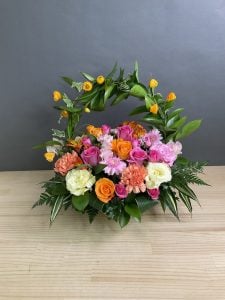 三回忌のお花で、温かさのある明るい感じで作っていただけるのか、中々難しかったのではないかと思いますが、イメージ通りに作って頂けて本当にありがとうございました。