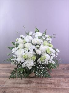 お店選びは慎重にしたのですが、HANAIMOさんは実際に届けたお花の画像を送っていただけるということでそこが今回お願いしようと思った一番の理由なのですが、こちらも迅速にちゃんとした画像を送っていただけて安心しました。