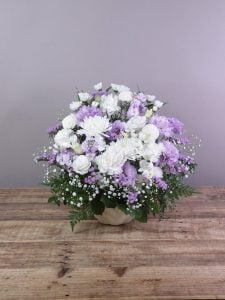 優しくて、上品なお花と素敵なアレンジメントがご家族にも喜ばれこちらが恐縮していまうくらいです。ありがとうございました。