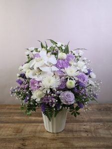 初めてお供えのお花をおくる事になり、今回HANAIMOさんに縁あってお願いし、本当に良かったと思います。