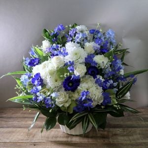 お花の写真も送ってくださり、大変満足しております。　