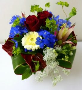 個展に華を添えてくれました