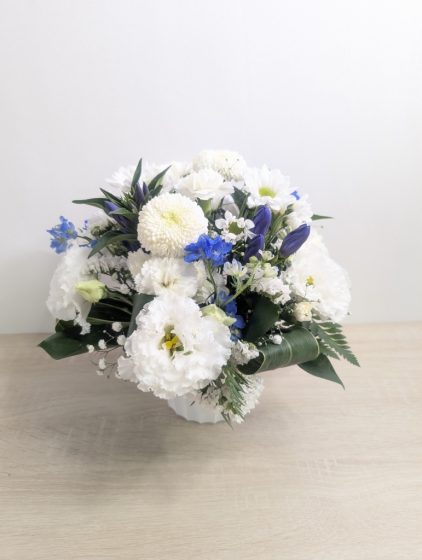 【お供え花】色をおまかせしたら想像以上の仕上がりに感激しました。