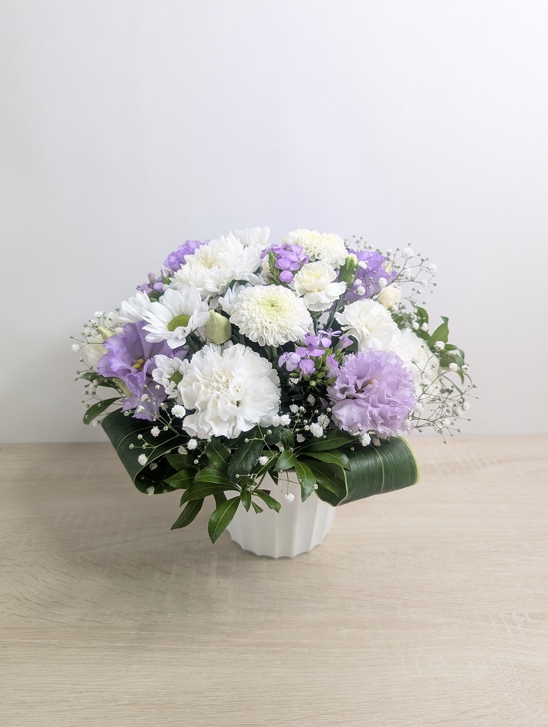 急な訃報にも迅速に対応していただけるので、かかせない花屋さんです。