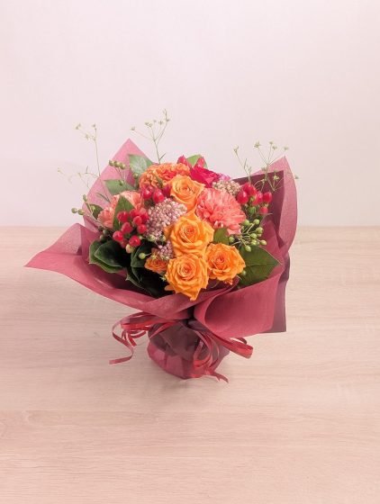 【お供え花】パッと目を引くような光る物がある供花にしたかったので満足です。