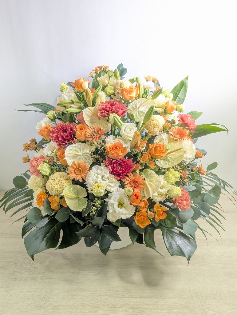 91歳のお誕生日に。お花を見た母はすごーい!綺麗だねぇとずっと眺めていました。